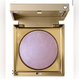 NWT stila heavens hue highlighter